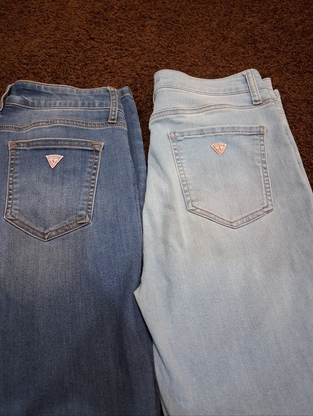 2-Pair Vintage GUESS Women's Skinny Jeans in Dark Blue & Light Blue Washes 30/26